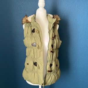 Army green vest